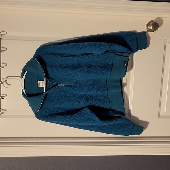 Victoria's Secret Sherpa Half Zip Sweatshirt size M - Picture 7 of 8
